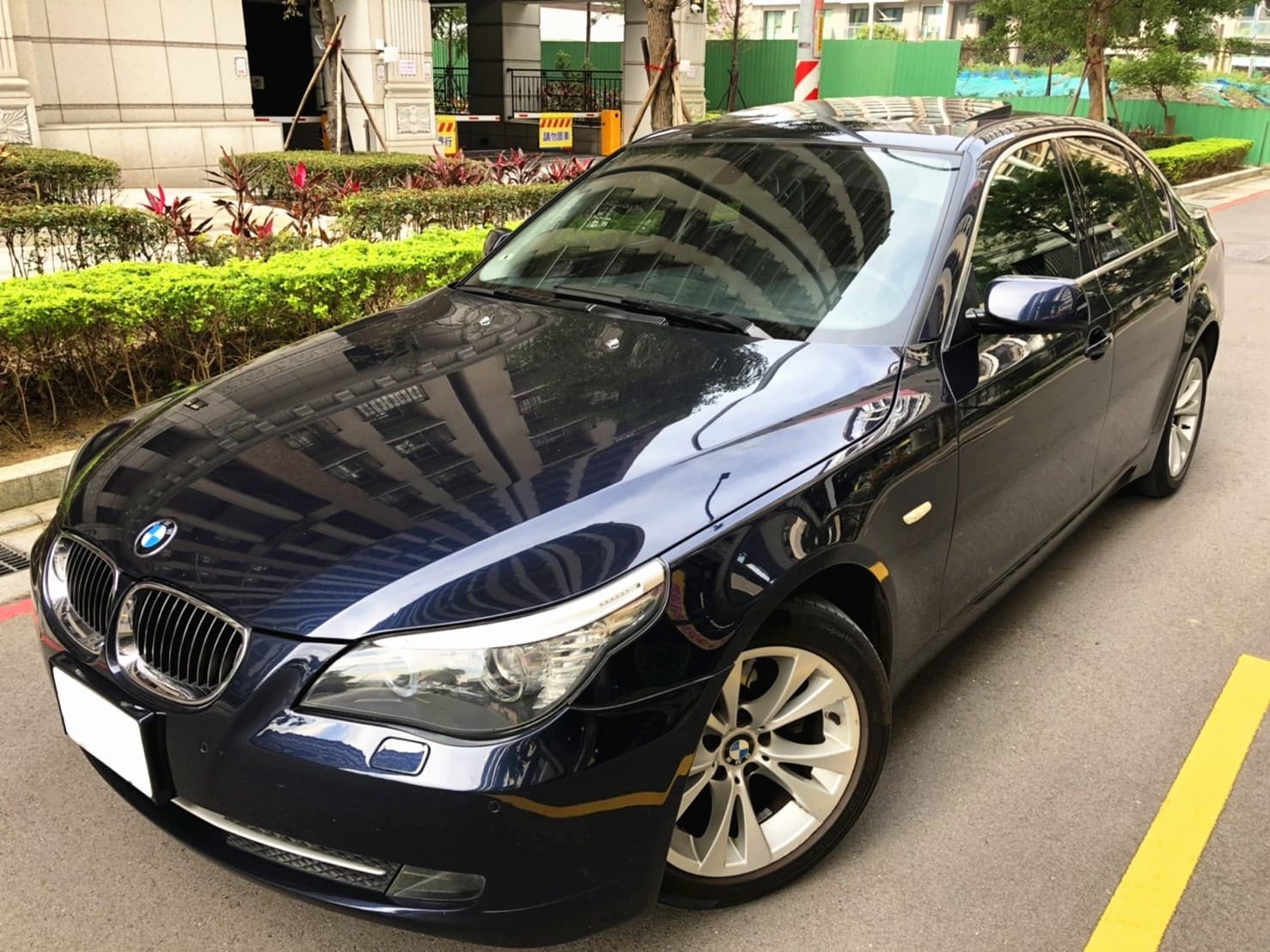 BMW E60 523